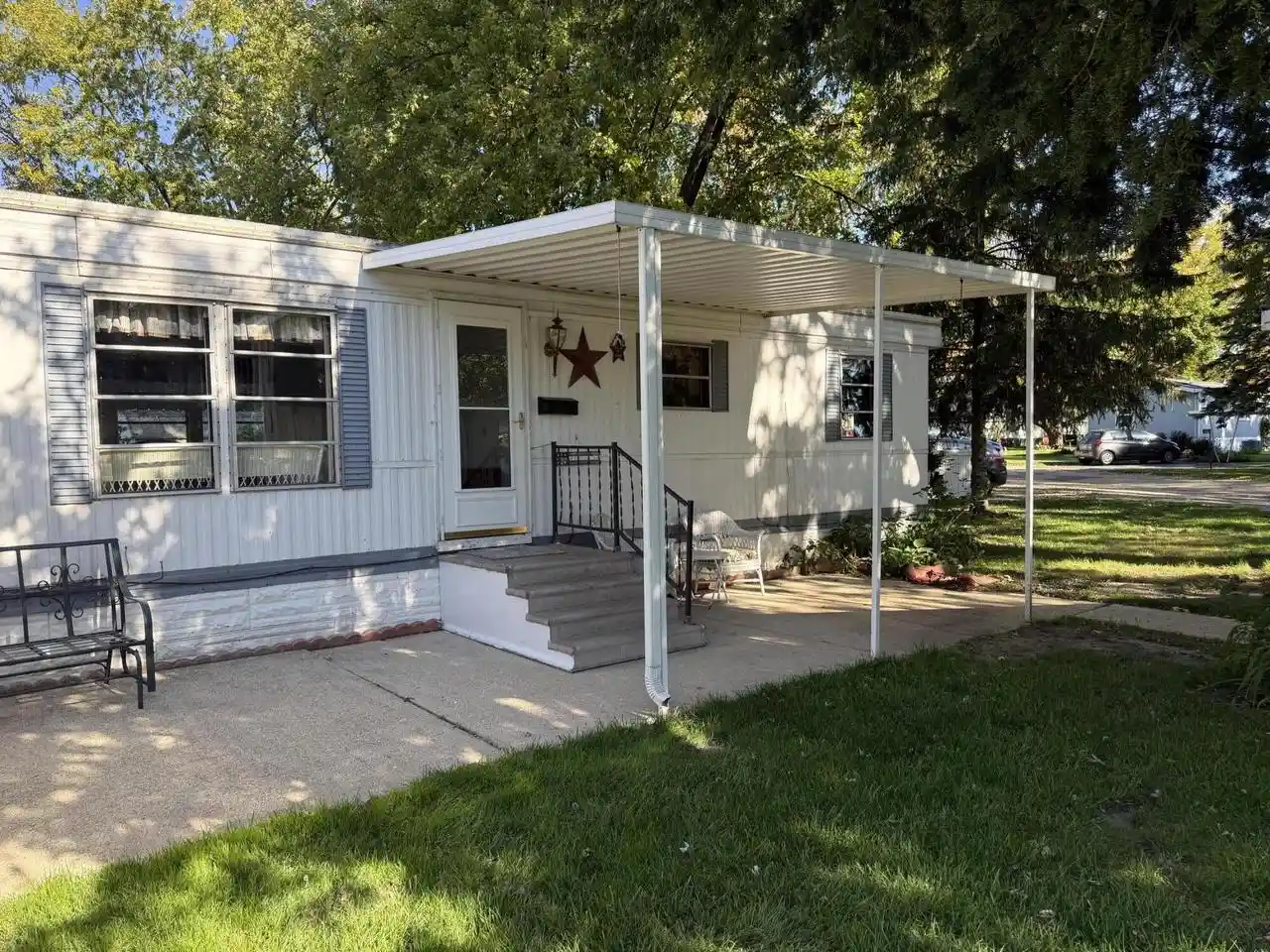 1448-meadow-ln-burlington-wi-53105/hzid_d3ff1da9