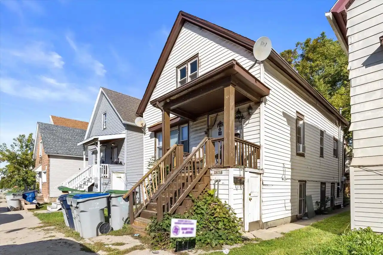 2478-s-5th-place-milwaukee-wi-53207/hzid_a0a3d8d9