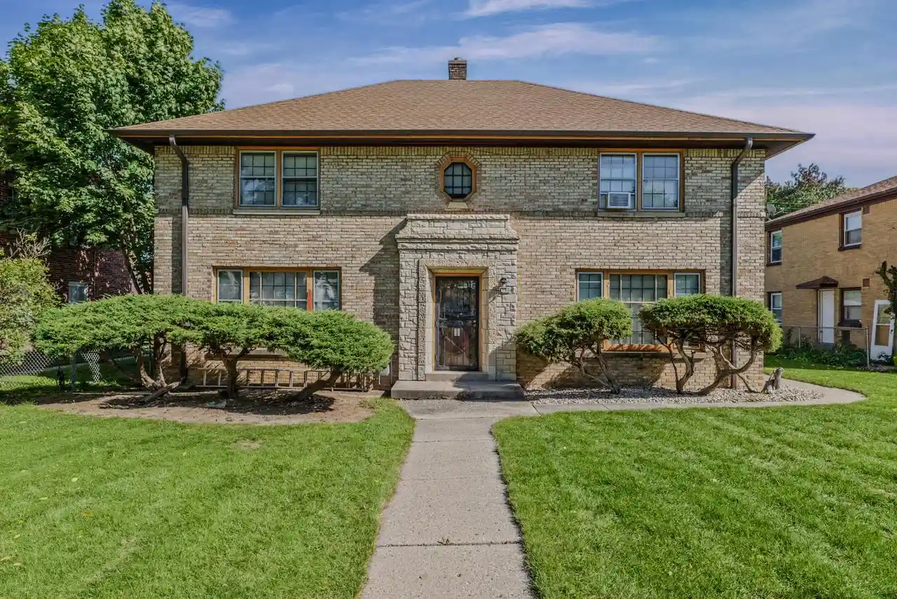 4180-n-19th-place-milwaukee-wi-53209/hzid_2e5e765b