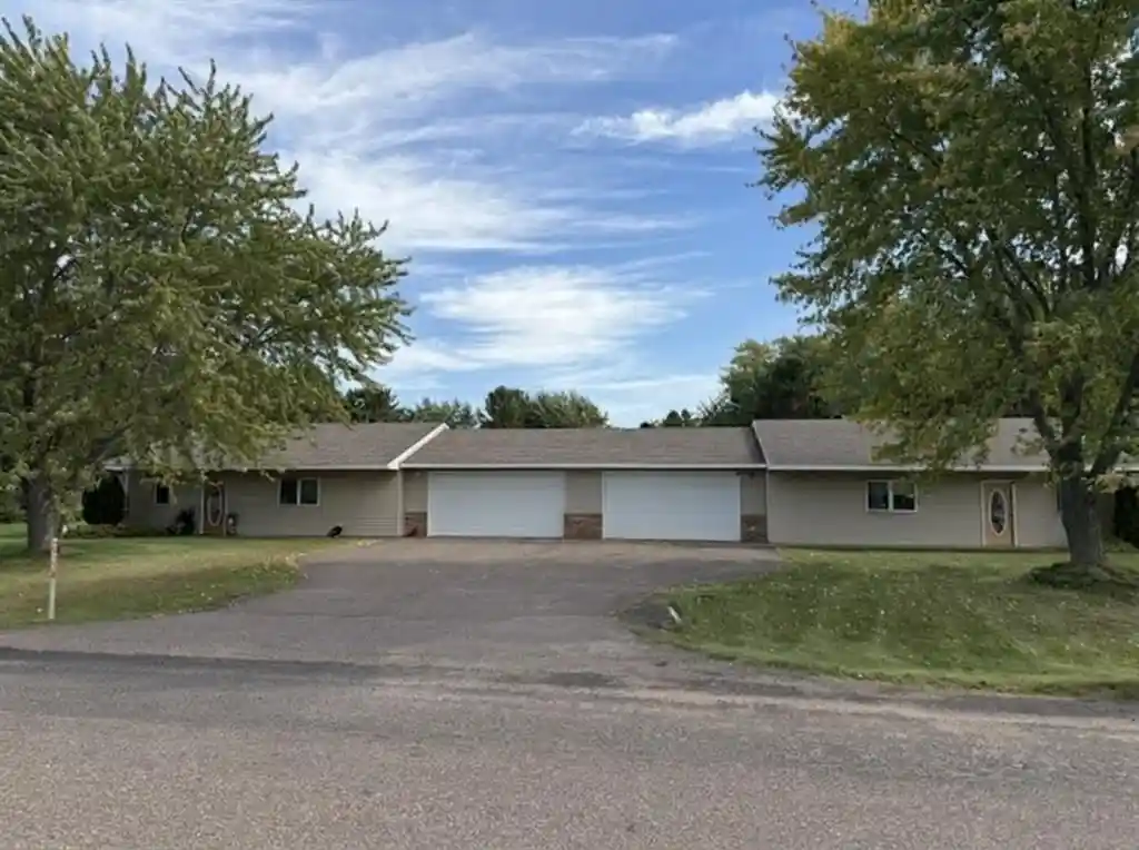 5653-5655-165th-street-1-2-chippewa-falls-wi-54729/hzid_966a1852