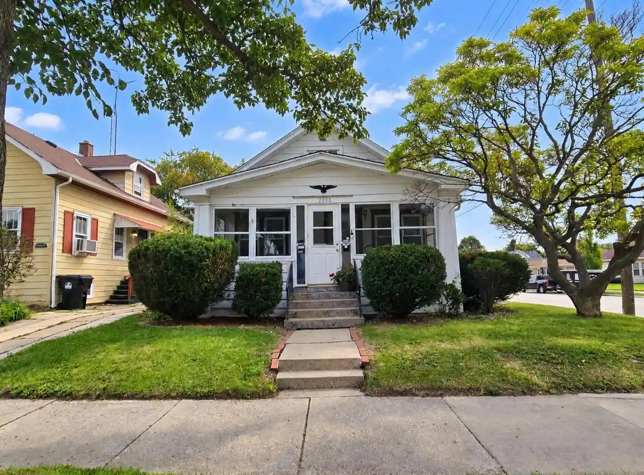 2055-case-ave-racine-wi-53403/hzid_00be9154