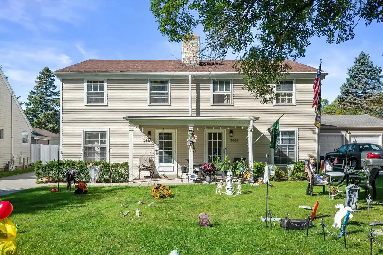 2443-n-114th-street-2445-milwaukee-wi-53226/hzid_d5c3b336
