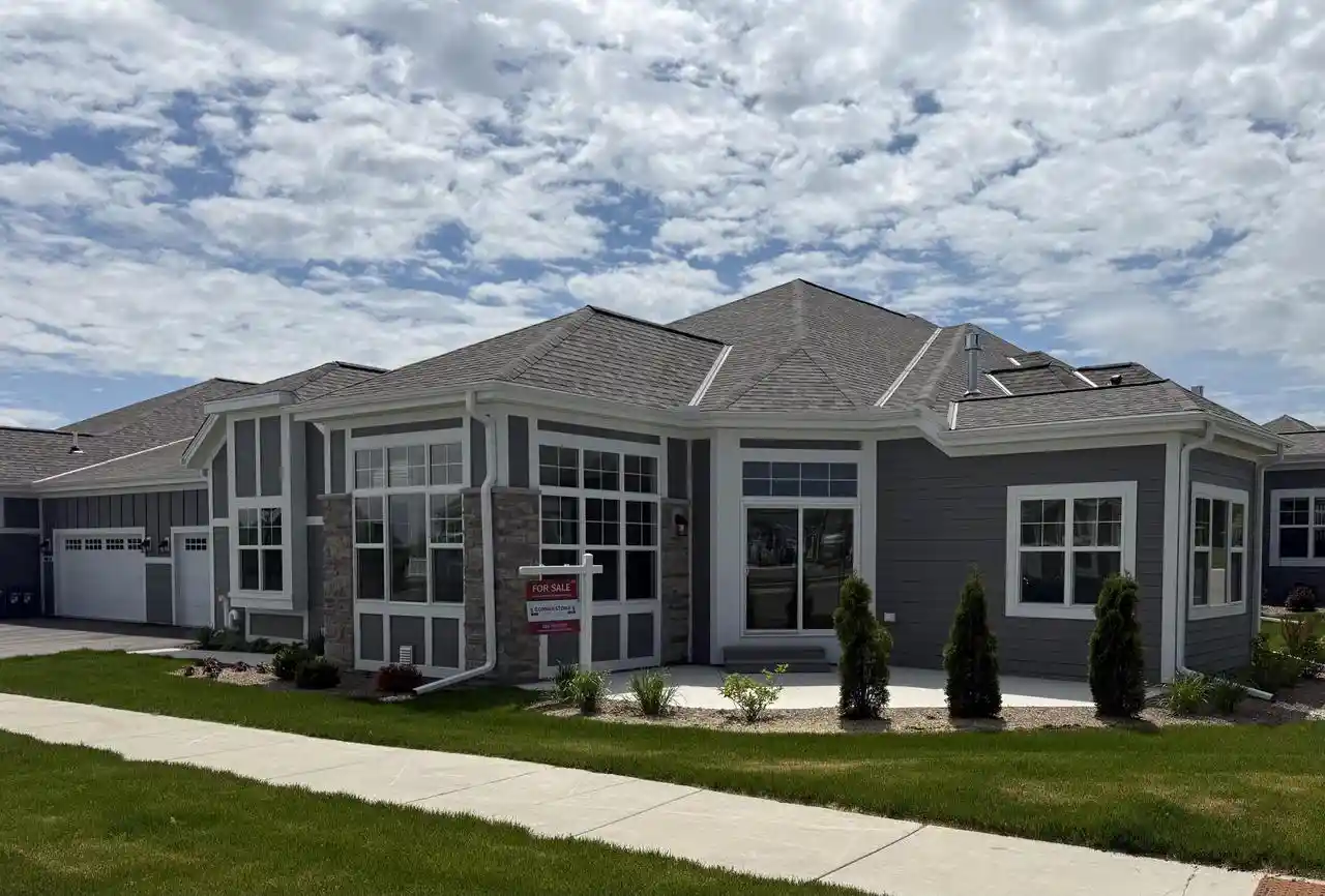 904-s-verona-cir-35-grafton-wi-53024/hzid_f2e8ed92