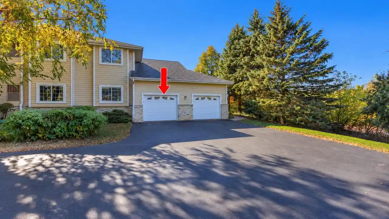 1495-garay-ln-6-port-washington-wi-53074/hzid_e04984ea