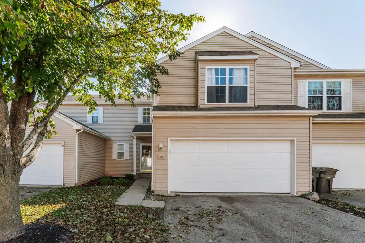 1400-hunters-ridge-dr-124-genoa-city-wi-53128/hzid_f80e95dc