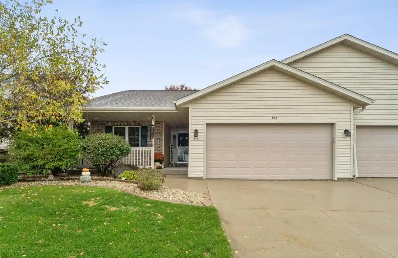675-valley-view-dr-campbellsport-wi-53010/hzid_1cffda5c