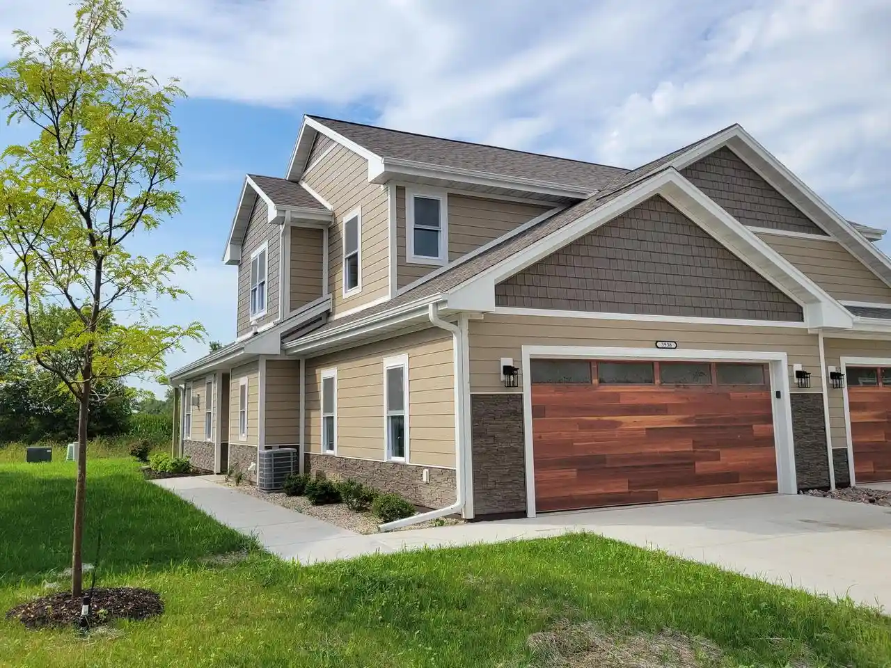 3938-willow-dr-waukesha-wi-53189/hzid_abea011d