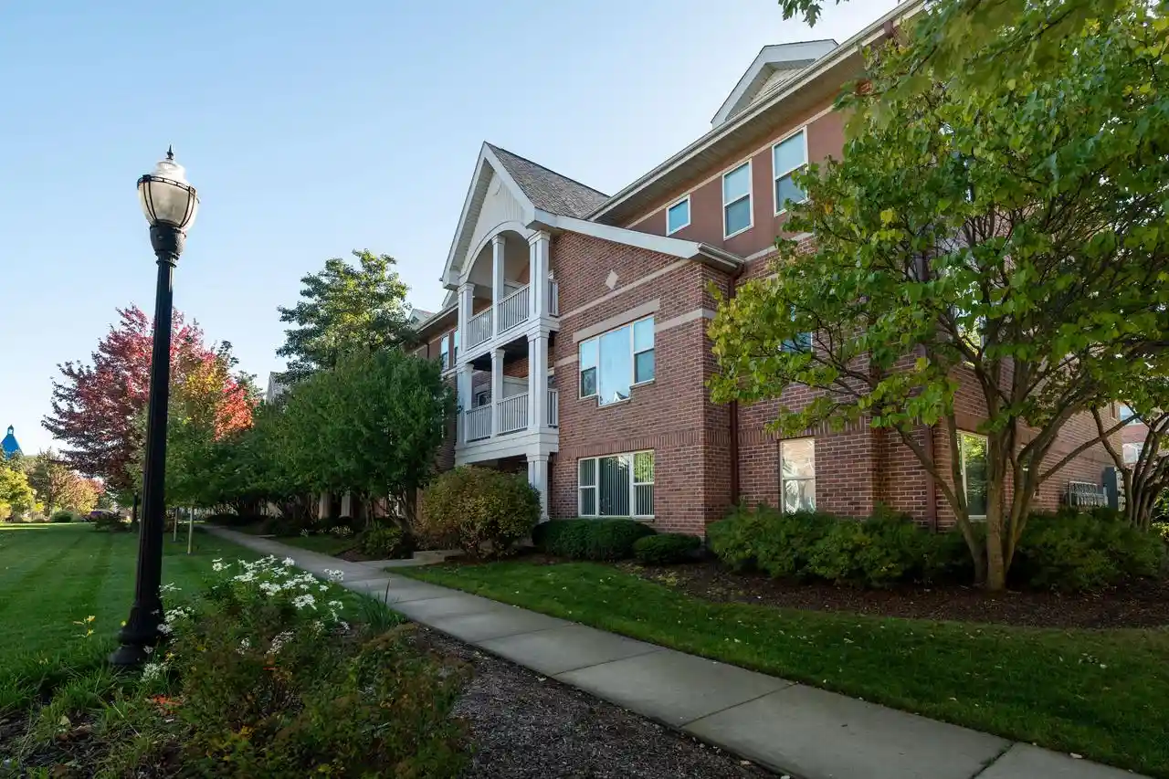 323-55th-street-1a-kenosha-wi-53140/hzid_e473ef28