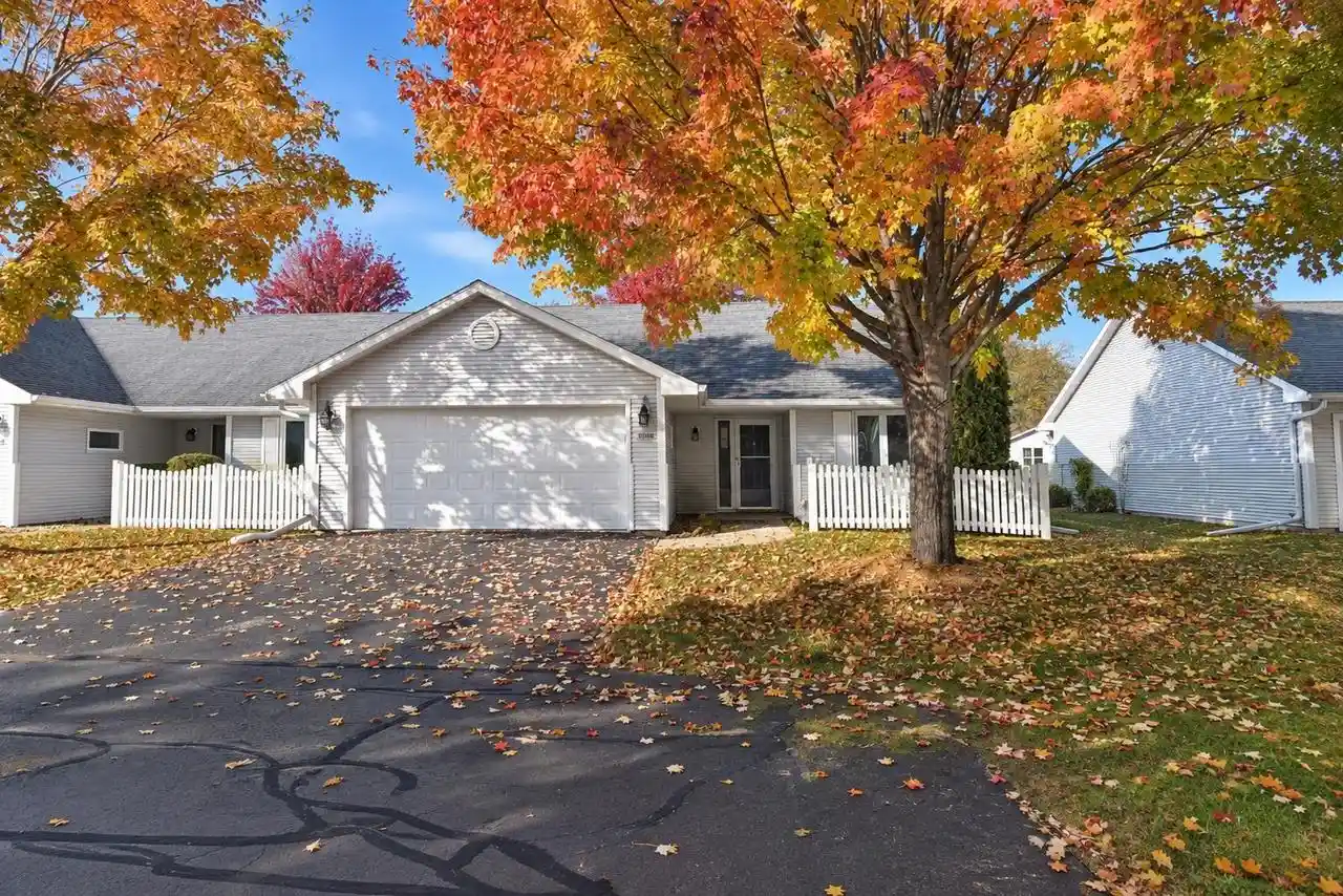 2095-mitchell-st-oshkosh-wi-54901/hzid_d374846c