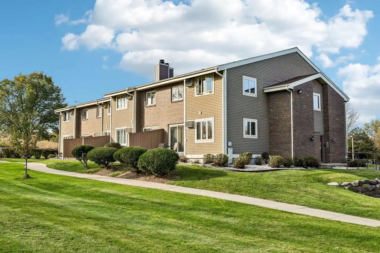 1621-mckenna-blvd-madison-wi-53711/hzid_cd1bae6f
