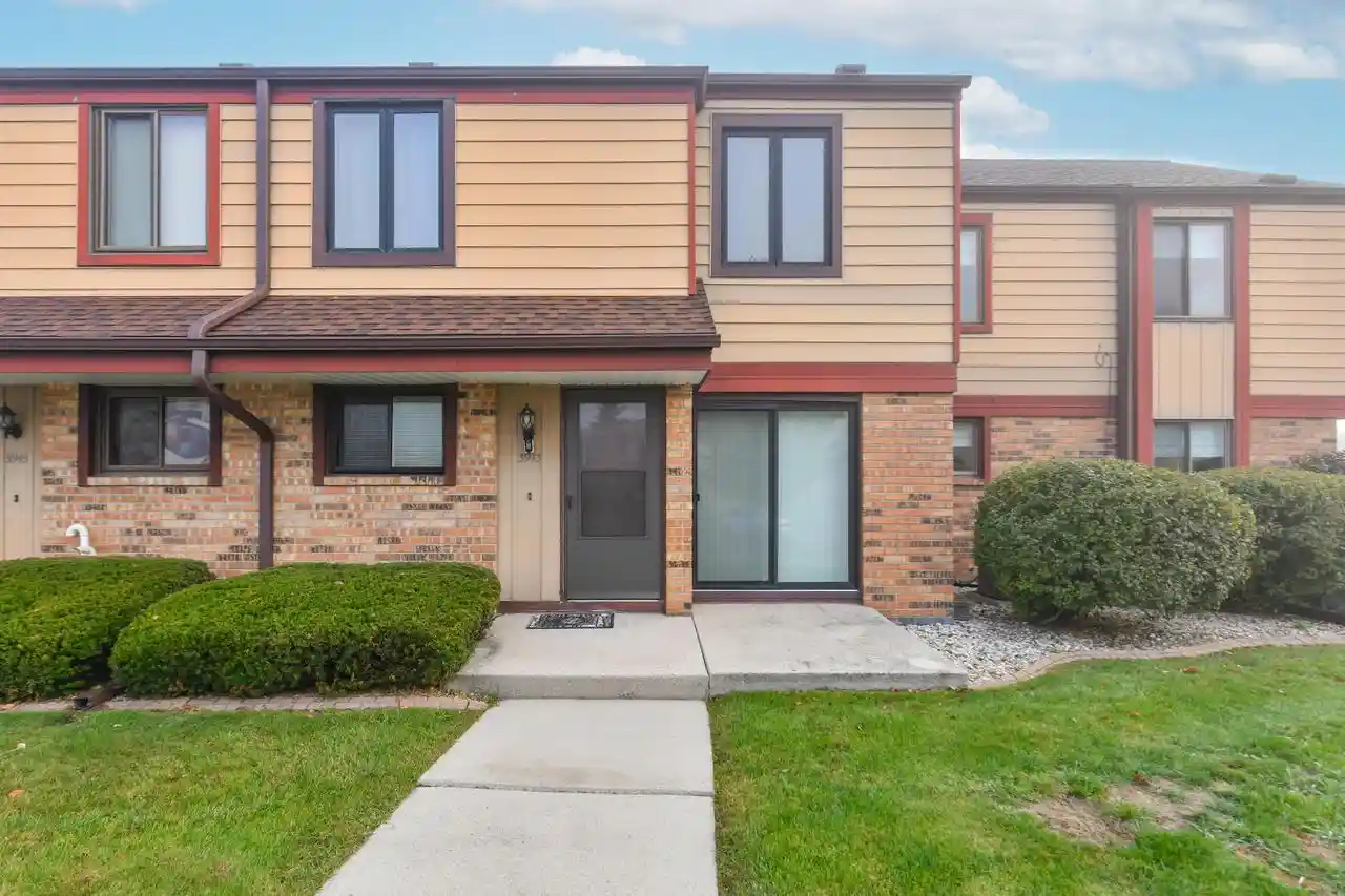 3943-w-college-ave-milwaukee-wi-53221/hzid_c062824c