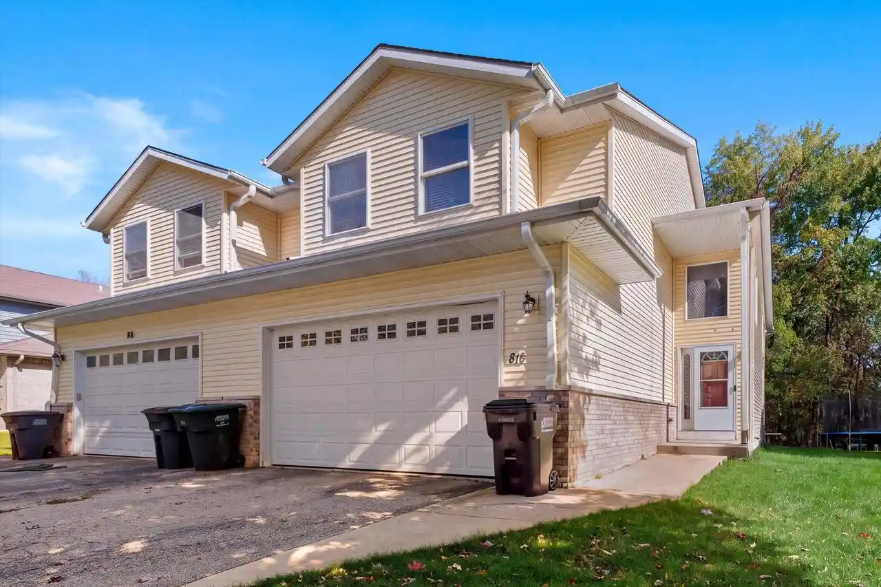 813-kendall-ln-2-lake-geneva-wi-53147/hzid_1af90a0e