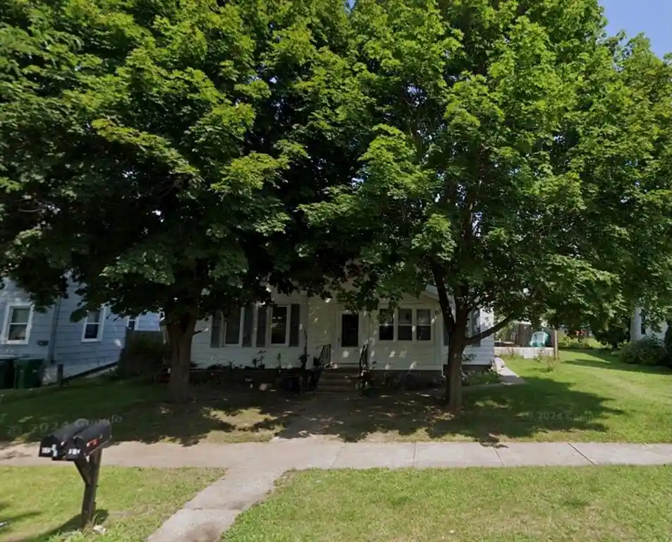 635-centre-street-street-0-eau-claire-wi-54703/hzid_8428843d