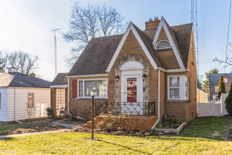1st image of 953 S Myrtle Ave, Kankakee, IL 60901 | MLS# 11946967