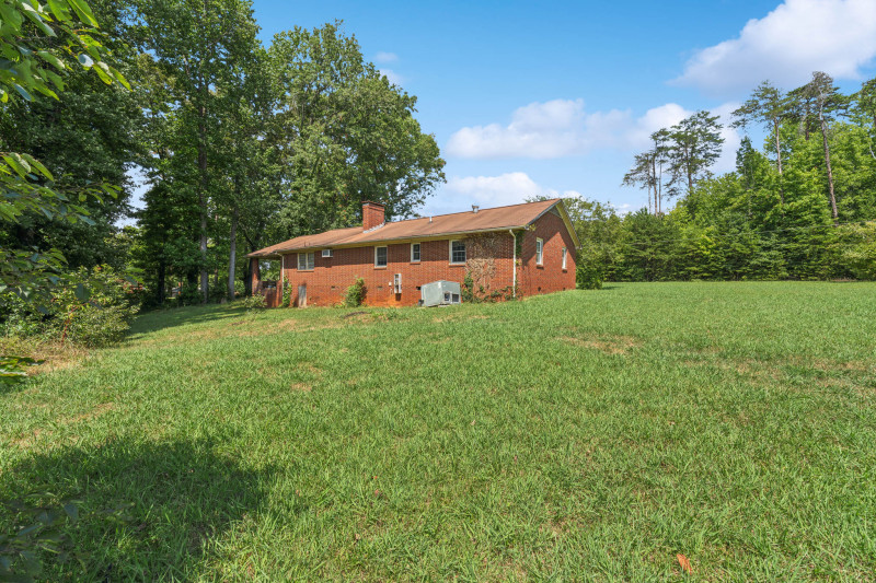 Homes for sale in Mebane, NC | 426 Fitch Dr, Mebane, NC 27302 | MLS# 10043790