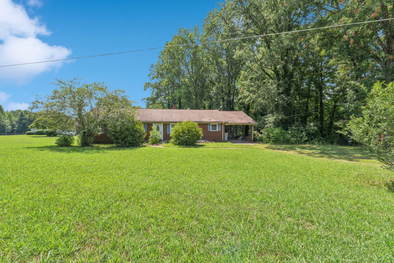 Homes for sale in Mebane, NC | 426 Fitch Dr, Mebane, NC 27302 | MLS# 10043790