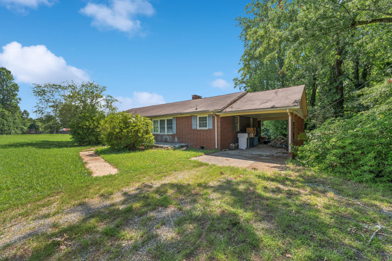 Homes for sale in Mebane, NC | 426 Fitch Dr, Mebane, NC 27302 | MLS# 10043790