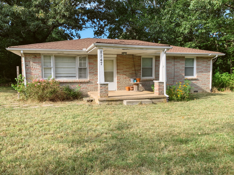 Homes for sale in Nunnelly, TN | 8247 Pinewood Rd, Nunnelly, TN 37137 | MLS# 2692762