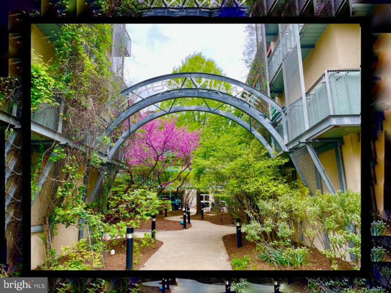 2nd image of 7981 Eastern Avenue NW 211, Silver Spring, MD 20910 | MLS# MDMC2184788