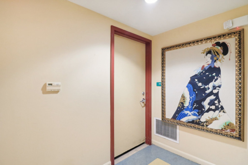 3rd image of 7981 Eastern Avenue NW 211, Silver Spring, MD 20910 | MLS# MDMC2184788