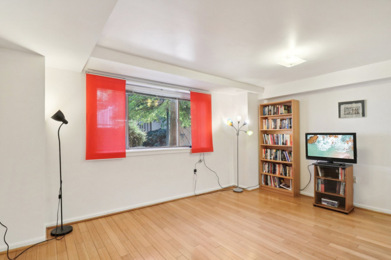5th image of 7981 Eastern Avenue NW 211, Silver Spring, MD 20910 | MLS# MDMC2184788